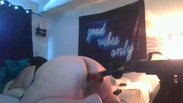 Yourfantasy1379 online show from February 2, 2026, 6:50 pm