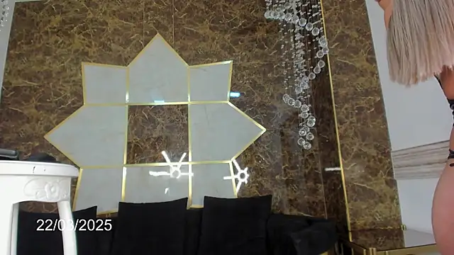 Snapshot of Charlie_Doll chatting on March 22, 2025, 5:17 am Charlie Doll online show from March 22, 2025, 5:17 am