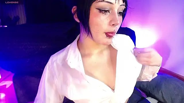 honney dark online show from January 15, 2025, 2:38 am