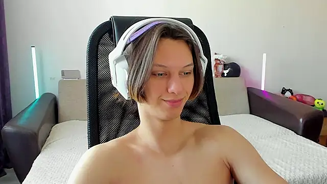 Ostin meow online show from February 20, 2026, 6:26 am