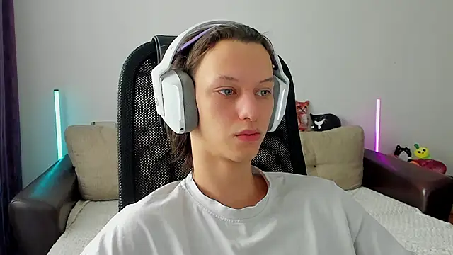 Ostin meow online show from February 23, 2026, 7:50 am