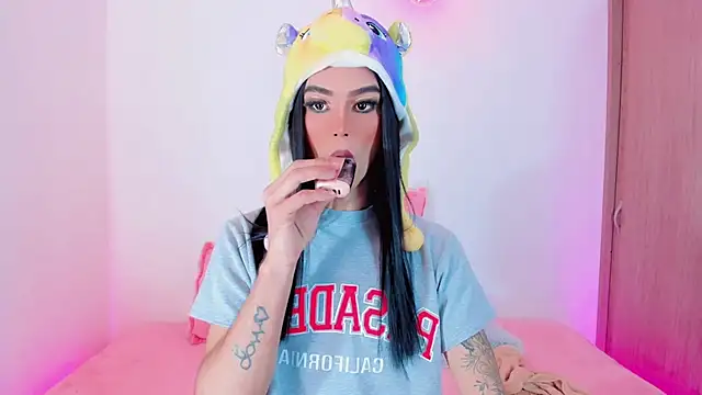 Snapshot of Ashley_Reminton chatting on March 2, 2025, 10:56 am Ashley Reminton online show from March 2, 2025, 10:56 am