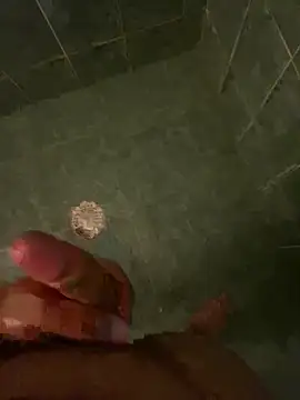 Snapshot of Tommy_y_Pamela chatting on February 16, 2026, 12:18 am Tommy y Pamela online show from February 16, 2026, 12:18 am