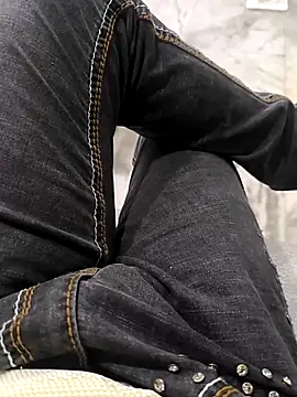 Snapshot of faaseel chatting on October 30, 2025, 11:33 am faaseel online show from October 30, 2025, 11:33 am