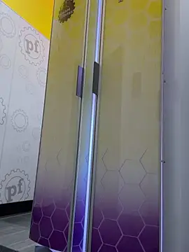 Snapshot of avarckssss chatting on September 15, 2025, 12:21 am avarckssss online show from September 15, 2025, 12:21 am