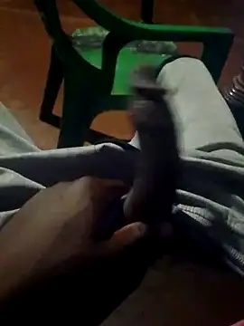 Snapshot of Dicksnoop chatting on December 9, 2024, 9:26 pm Dicksnoop online show from December 9, 2024, 9:26 pm