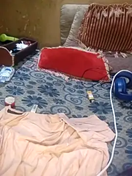 Snapshot of LOOLOOO123123 chatting on November 1, 2025, 10:50 am LOOLOOO123123 online show from November 1, 2025, 10:50 am