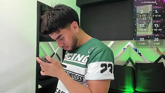 Tommidubois online show from January 18, 2025, 12:13 am