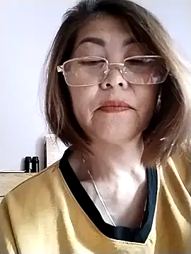 Baby-tits2024 online show from December 11, 2024, 5:10 am