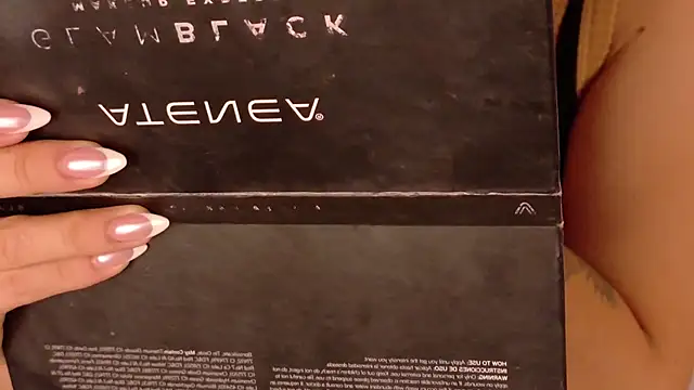 Snapshot of EymiCuper chatting on December 28, 2024, 2:53 pm EymiCuper online show from December 28, 2024, 2:53 pm