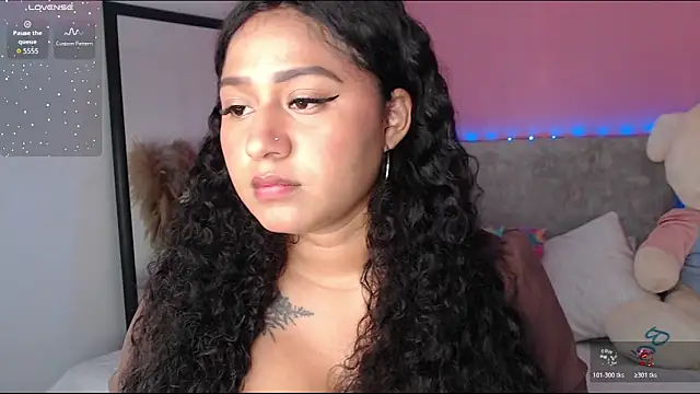 alinakiss online show from April 20, 2026, 1:19 am