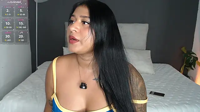 alinakiss online show from June 26, 2026, 8:52 am