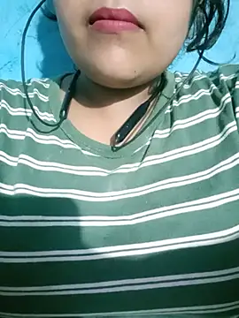 Love-Veronica online show from July 12, 2026, 6:21 pm