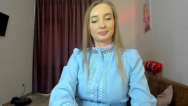 Snapshot of Wild_RoosE chatting on February 11, 2025, 7:44 am Wild RoosE online show from February 11, 2025, 7:44 am