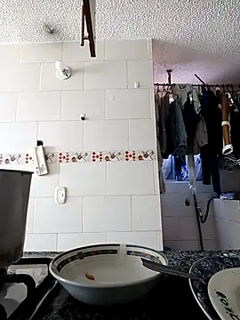 Snapshot of laura_arias018 chatting on September 19, 2025, 8:31 pm laura arias018 online show from September 19, 2025, 8:31 pm