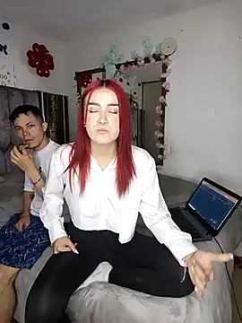 laura arias018 online show from November 19, 2025, 5:07 am