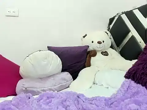 Snapshot of macarenaawills chatting on January 24, 2025, 8:54 pm macarenaawills online show from January 24, 2025, 8:54 pm