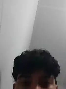 joven1888 online show from December 3, 2024, 8:28 pm