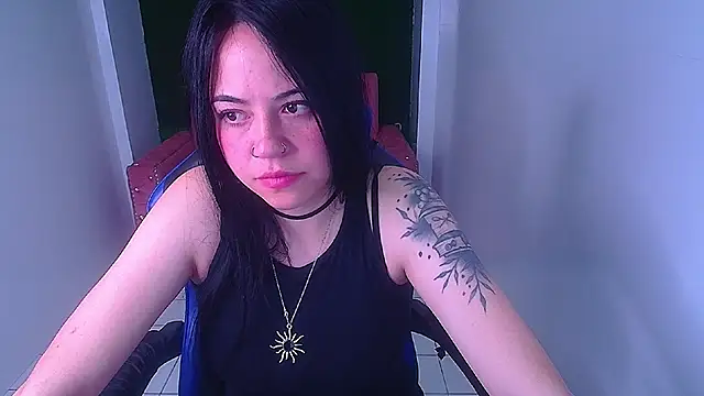 Snapshot of sabrina_jones_t chatting on December 6, 2024, 10:19 pm sabrina jones t online show from December 6, 2024, 10:19 pm