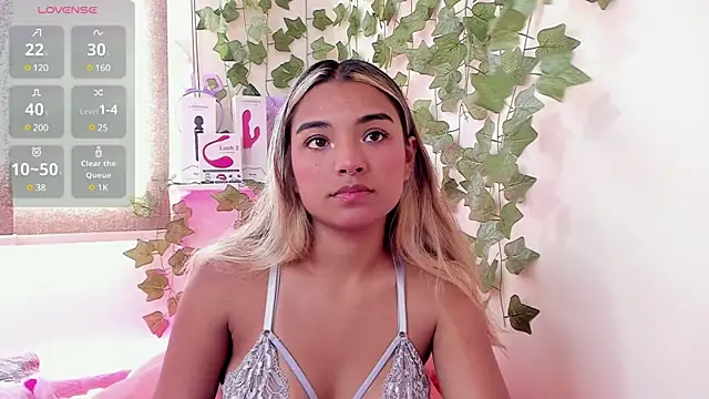 Snapshot of Annebull_ chatting on January 17, 2025, 5:08 pm Annebull online show from January 17, 2025, 5:08 pm