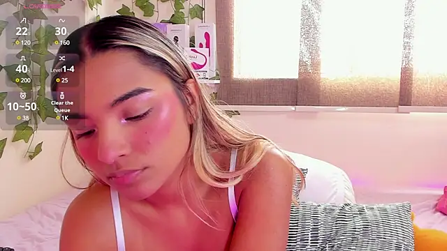 Snapshot of Annebull_ chatting on February 20, 2025, 4:46 pm Annebull online show from February 20, 2025, 4:46 pm