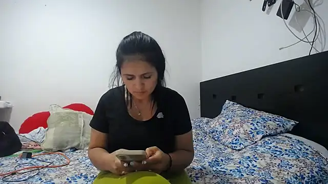 princehermosa44 online show from June 6, 2026, 8:57 pm