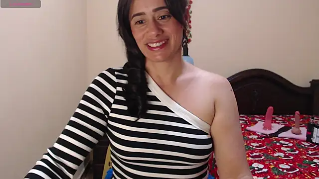 Snapshot of sara_florez1 chatting on December 26, 2024, 11:10 am sara florez1 online show from December 26, 2024, 11:10 am