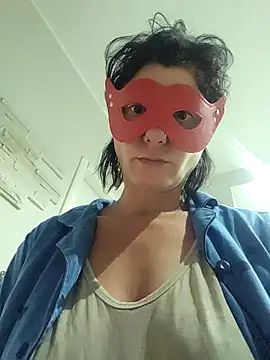 Vagabondainnamorata online show from October 2, 2025, 4:19 am