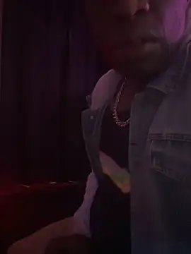 Snapshot of Bignc chatting on October 18, 2025, 5:46 pm Bignc online show from October 18, 2025, 5:46 pm