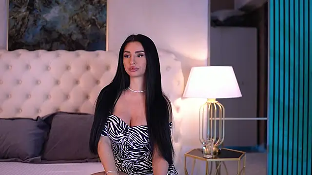IsabelleHunt online show from January 17, 2025, 5:42 am
