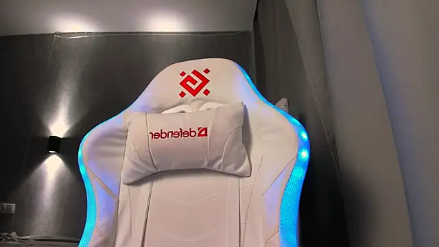 Kleo Godde online show from October 26, 2025, 11:31 pm