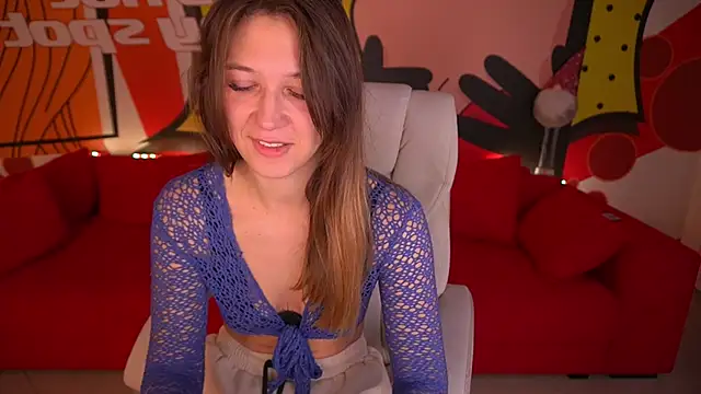 DreamyLinaa online show from December 15, 2024, 7:02 am