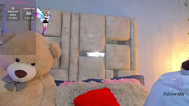 Snapshot of AshleyHill2 chatting on September 20, 2025, 2:56 am AshleyHill2 online show from September 20, 2025, 2:56 am