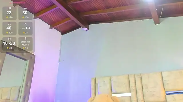 Snapshot of AshleyHill2 chatting on September 24, 2025, 5:33 am AshleyHill2 online show from September 24, 2025, 5:33 am