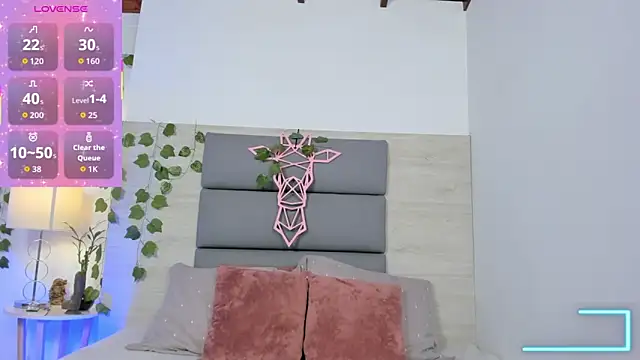 Snapshot of AshleyHill2 chatting on November 11, 2025, 3:39 am AshleyHill2 online show from November 11, 2025, 3:39 am