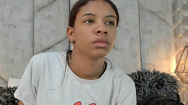 AshleyHill2 online show from January 14, 2026, 4:07 am