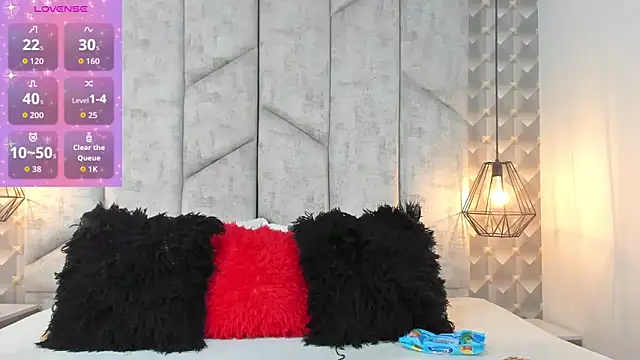 AshleyHill2 online show from January 18, 2026, 1:53 am