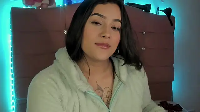 Snapshot of male_couper chatting on December 13, 2024, 3:27 am male couper online show from December 13, 2024, 3:27 am