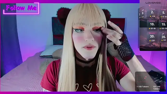 Snapshot of Kirmyy_ chatting on December 16, 2024, 10:56 pm Kirmyy online show from December 16, 2024, 10:56 pm