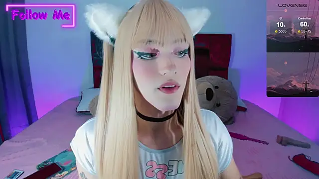 Snapshot of Kirmyy_ chatting on December 17, 2024, 11:05 pm Kirmyy online show from December 17, 2024, 11:05 pm