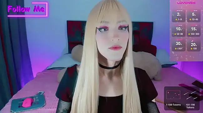 Snapshot of Kirmyy_ chatting on January 6, 2025, 12:37 am Kirmyy online show from January 6, 2025, 12:37 am