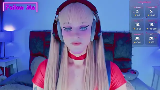 Snapshot of Kirmyy_ chatting on October 31, 2025, 10:44 pm Kirmyy online show from October 31, 2025, 10:44 pm