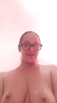 Snapshot of nicolle_milf1978 chatting on September 16, 2025, 12:39 pm nicolle milf1978 online show from September 16, 2025, 12:39 pm