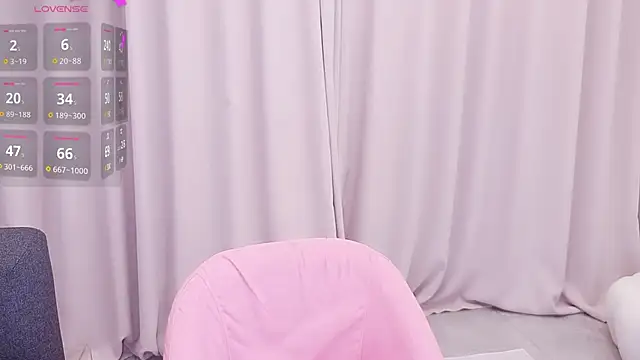 Snapshot of Selenaaaaa- chatting on March 14, 2025, 2:42 am Selenaaaaa- online show from March 14, 2025, 2:42 am