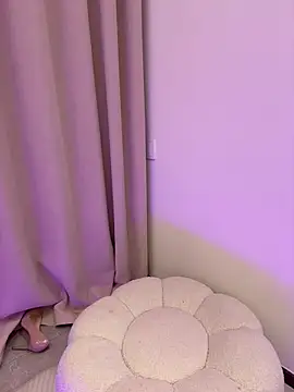 Snapshot of Selenaaaaa- chatting on March 17, 2025, 7:58 pm Selenaaaaa- online show from March 17, 2025, 7:58 pm