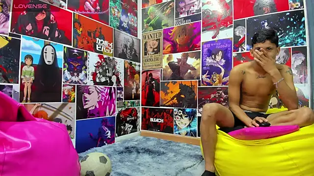 Snapshot of Jeffry_wolvess chatting on January 15, 2025, 3:39 pm Jeffry wolvess online show from January 15, 2025, 3:39 pm