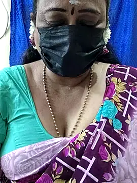 Snapshot of rekha_naier chatting on November 9, 2025, 2:48 pm rekha naier online show from November 9, 2025, 2:48 pm