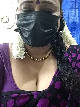 Snapshot of rekha_naier chatting on January 14, 2026, 10:43 am rekha naier online show from January 14, 2026, 10:43 am