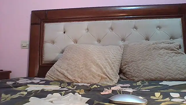 Frozenx online show from February 28, 2026, 11:28 pm