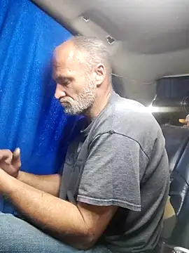 Snapshot of DatingProfile_USA_43_str8 chatting on February 15, 2025, 12:15 am DatingProfile USA 43 str8 online show from February 15, 2025, 12:15 am